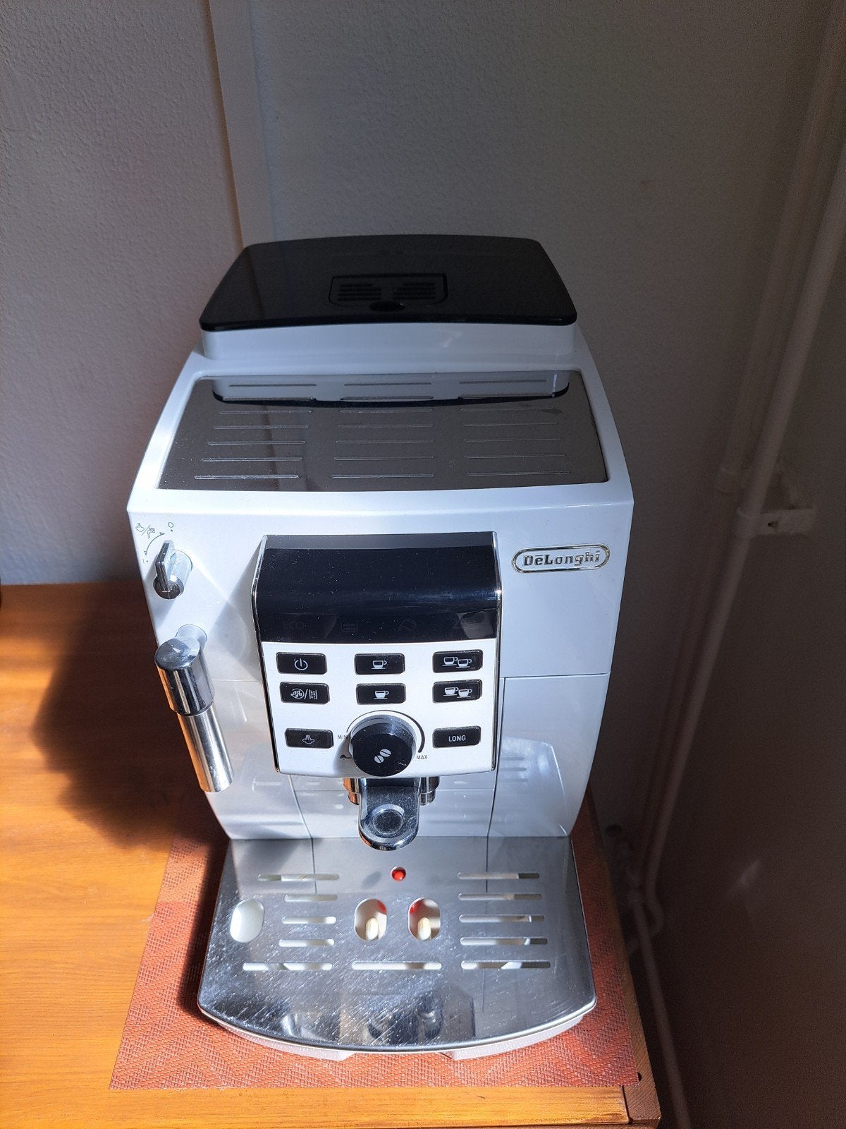 De'Longhi volautomatische bonenmachine, weinig gebruikt, Witgoed en Apparatuur, Koffiezetapparaten, Ophalen of Verzenden, Zo goed als nieuw