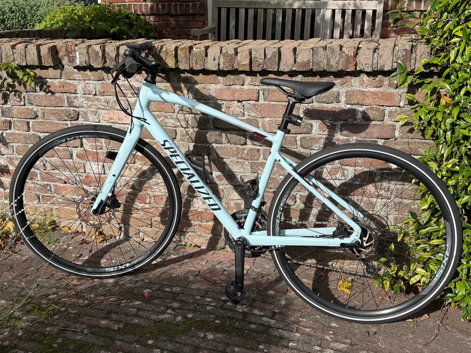 Specialized Sirrus 3.0 - Damesfiets Maat M - 2021, Fietsen en Brommers, 28 inch, Aluminium, Minder dan 49 cm, Zo goed als nieuw