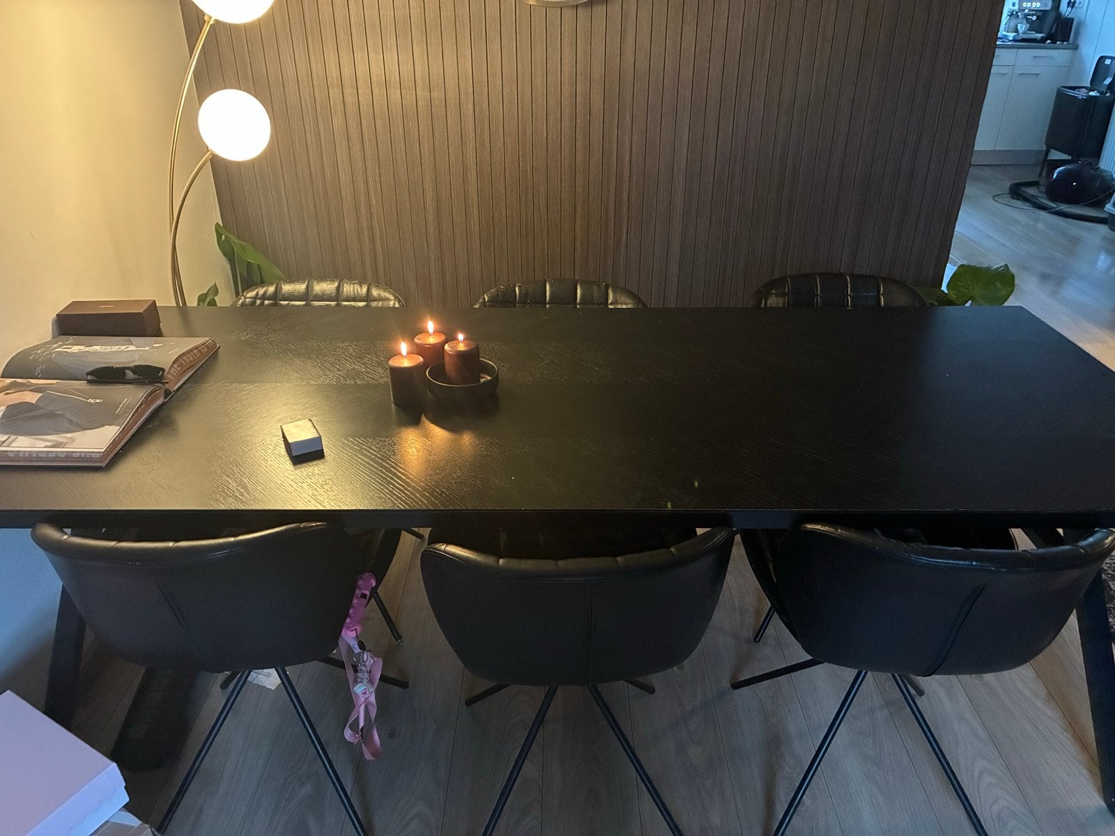 Zuiver Visgraat Eettafel 220 cm Zwart, 200 cm of meer, Zo goed als nieuw, Vijf personen of meer, Rechthoekig