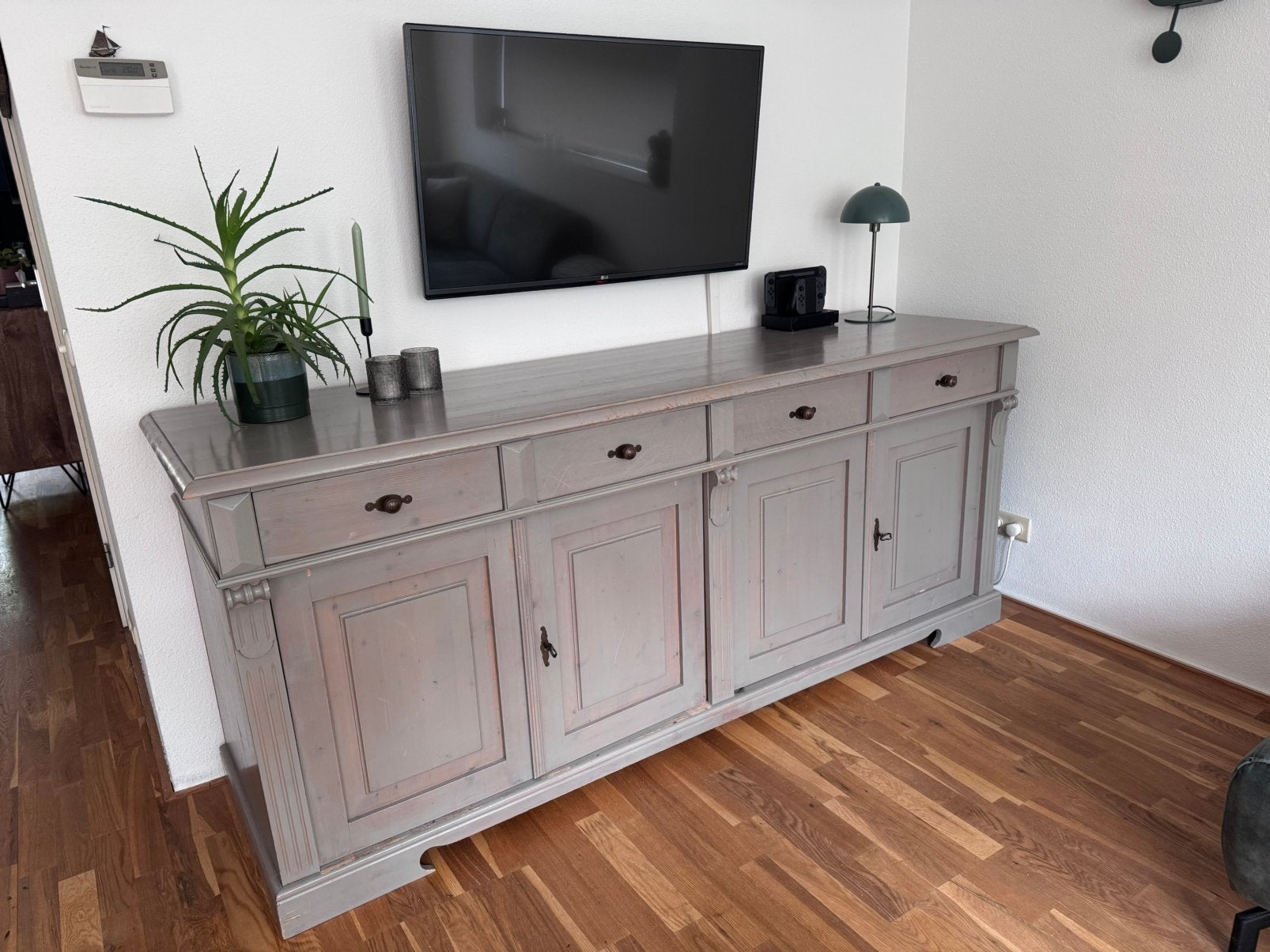 Dressoir (212 cm x 60 cm) t.e.a.b. zoekt likje verf, Ophalen, Gebruikt, Met deur(en), 200 cm of meer