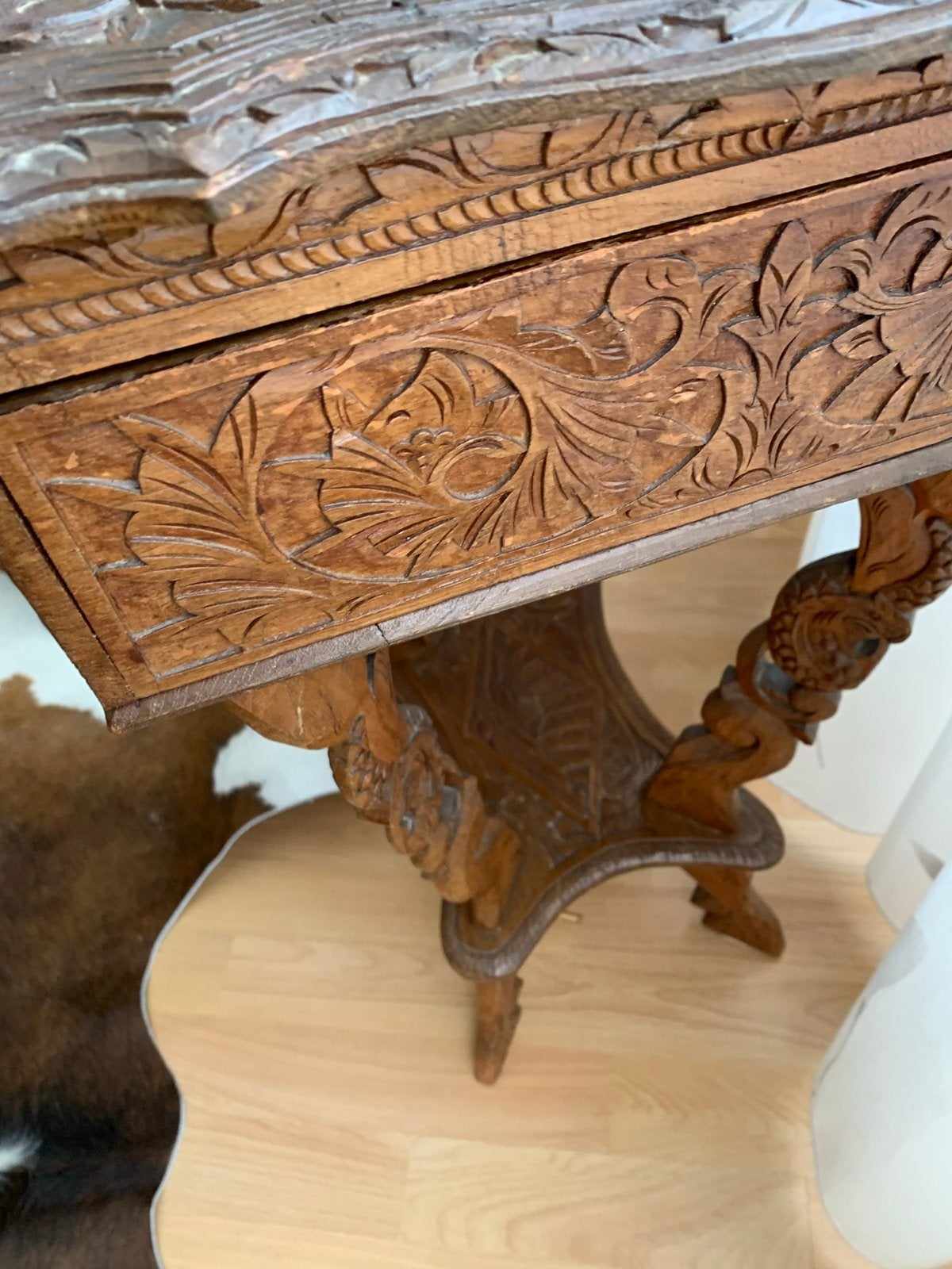 Antieke handgesneden indische houten naaitafel/bijzettafel, Ophalen of Verzenden