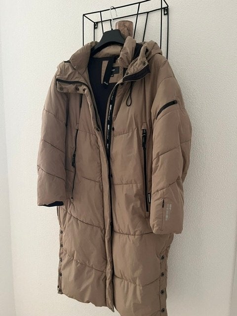 KHUJO mooie beige warme winterjas/capuchon mt XXL als nieuw, Kleding | Dames, Beige, Maat 46/48 (XL) of groter, Khujo, Ophalen of Verzenden