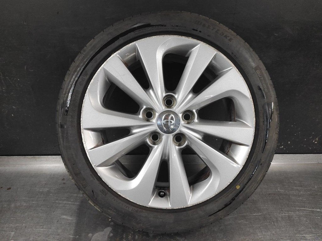 Velgen set + banden Toyota Auris (225-45-R17), Gebruikt, 17 inch, Ophalen of Verzenden, Band(en)