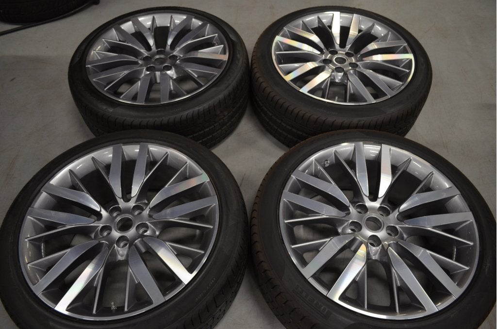 22" Range Rover L405 Velgen 5x120 + Zomerbanden + TPMS, Niet ingevuld, 275 mm, Banden en Velgen, Niet ingevuld