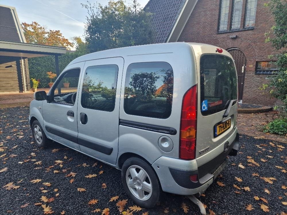 Renault Kangoo 1.6-16V Privilège | Rolstoelauto 3+1 | Bierm, Automaat, 1160 kg, Gebruikt, 4 stoelen