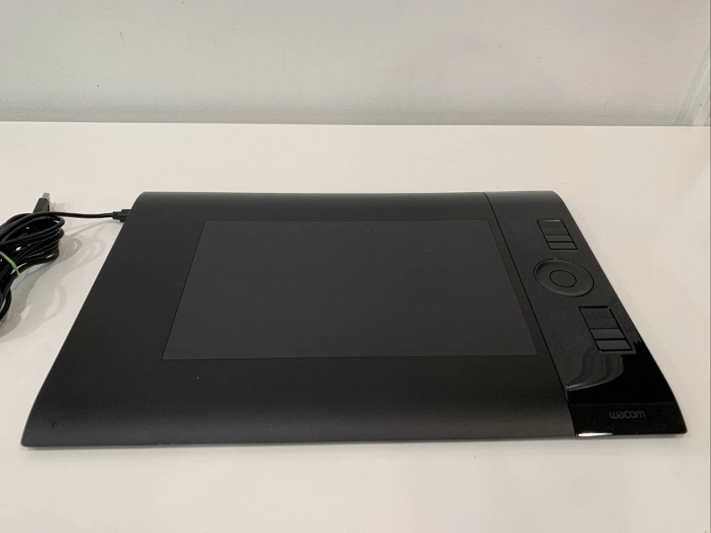 Wacom Intuos ptk-640 (2 stuks), Ophalen of Verzenden, Gebruikt, Bedraad