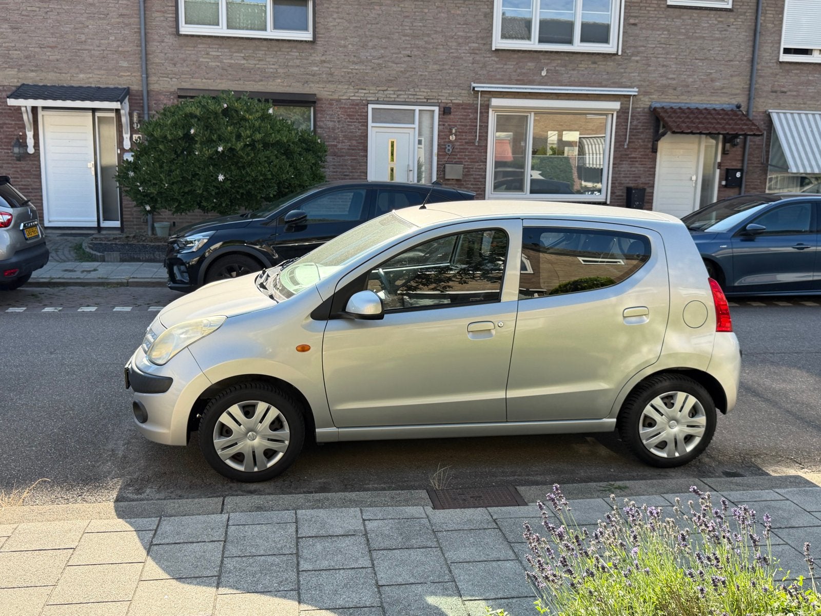 Nissan Pixo 1.0 50KW 5D 2010 Grijs + Airco, Auto's, Nissan, Voorwielaandrijving, 200 kg, 4 stoelen, Handgeschakeld