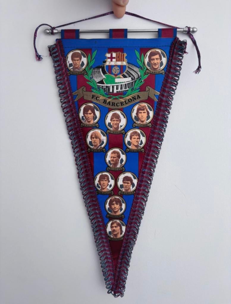 Grote FC Barcelona wimpel 1986/87 - Gary Lineker & Schuster, Ophalen of Verzenden, Zo goed als nieuw, Buitenlandse clubs