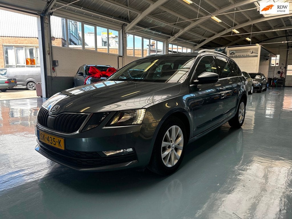 Skoda Octavia Combi 1.6 TDI Greentech Ambition Business, Voorwielaandrijving, 1227 kg, Gebruikt, Euro 6
