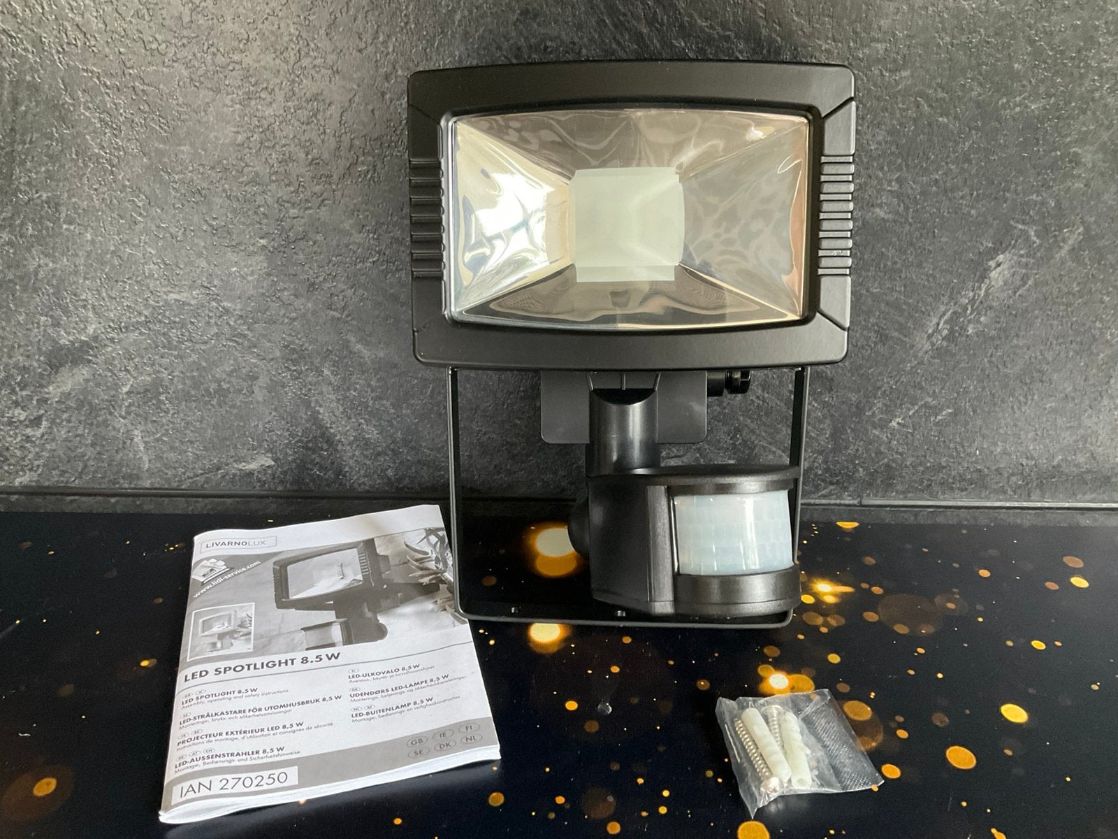 Te koop: LED buitenlamp met bewegingsmelder, Ophalen, Minder dan 50 watt, Wandlamp, Netvoeding