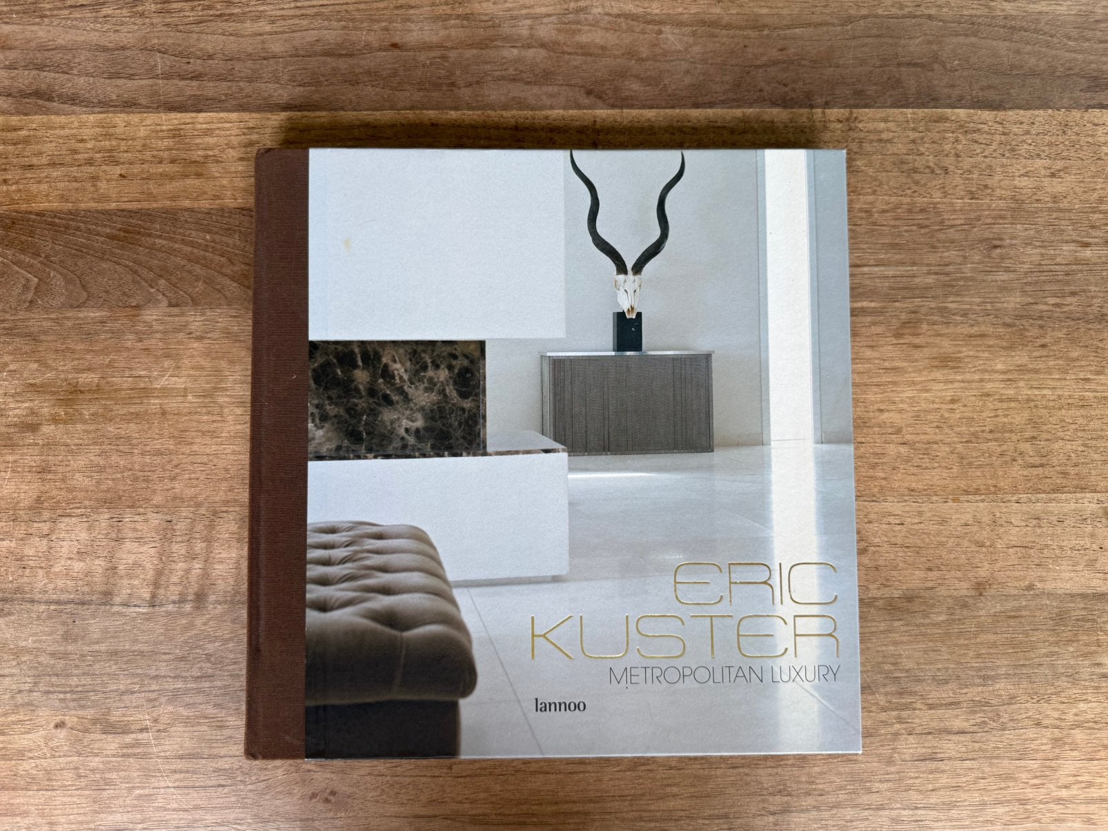 Eric kuster - Metropolitan Luxury, Boeken, Ophalen of Verzenden, Gelezen, Architectuur algemeen