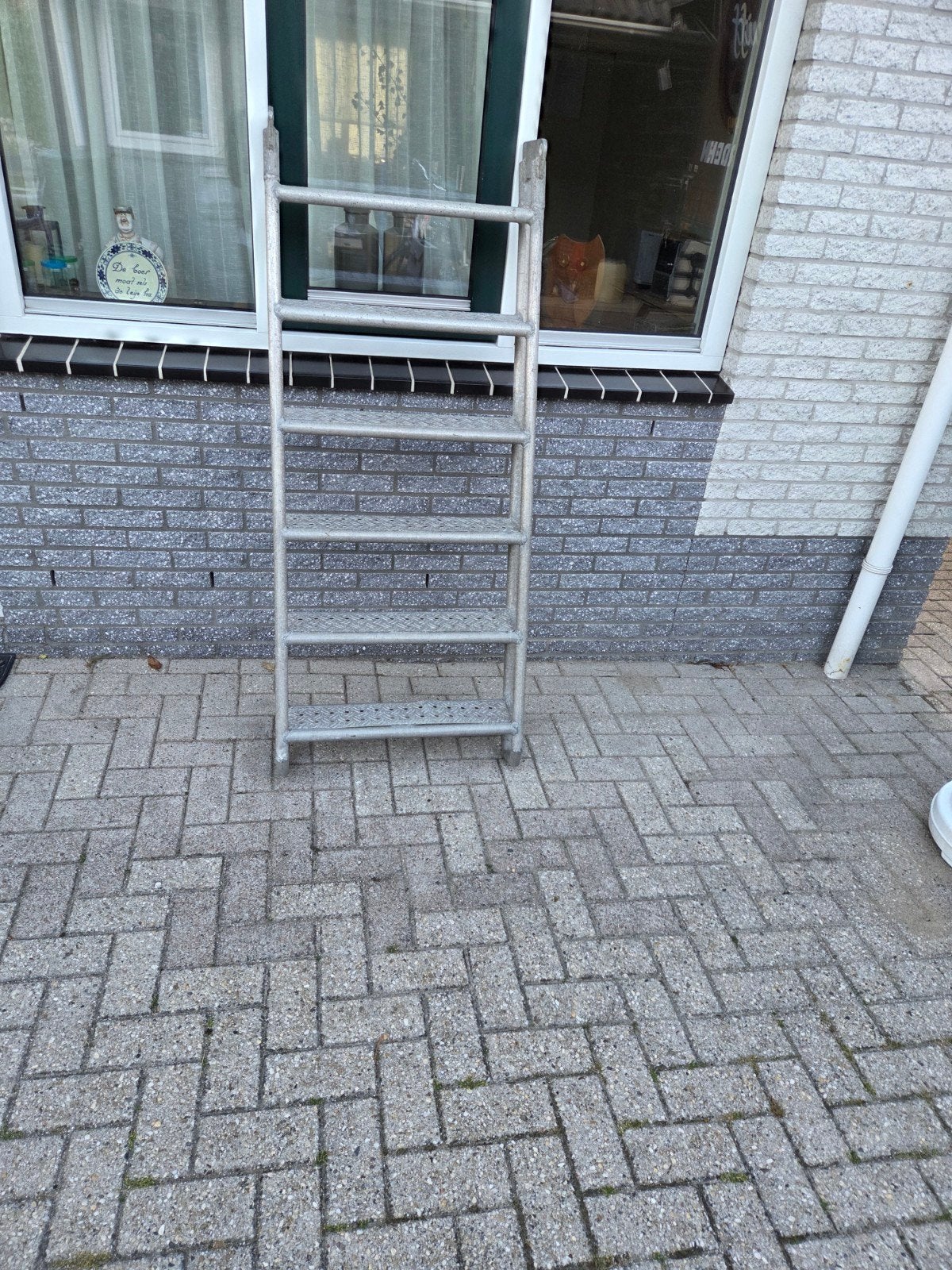 Aluminium trap 6 treden, Ophalen, Minder dan 2 meter