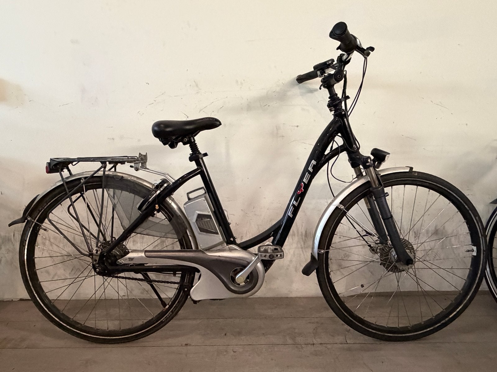 Flyer elektrische fiets -, 26 inch of meer, Gebruikt, Ophalen of Verzenden, Handrem