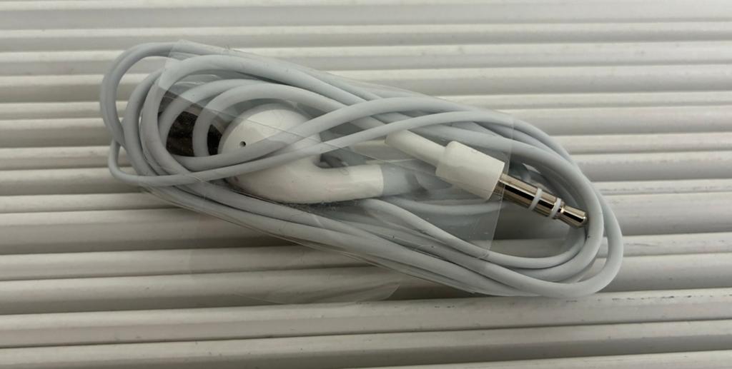 Nieuwe bedrade oordopjes met 3.5mm jack - Wit, Ophalen of Verzenden, Nieuw, Overige merken