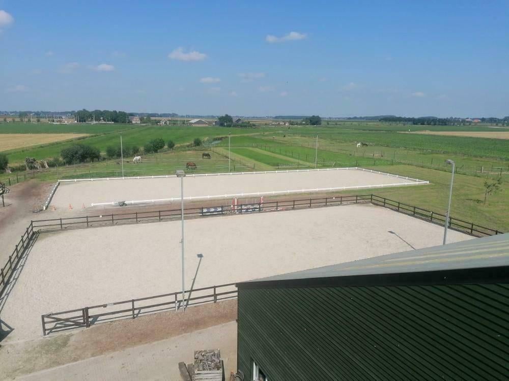 Stallen te huur per 1 juli, Weidegang, 4 paarden of pony's of meer, Kivitsa@xs4all.nl