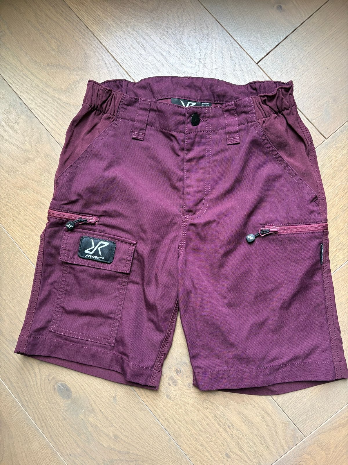 Wandel/outdoor short, Revolution Race,  XS - Bordeauxrood, Kort, Ophalen of Verzenden, Zo goed als nieuw, Maat 34 (XS) of kleiner