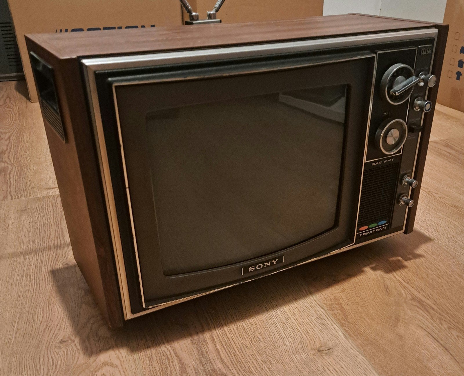 Sony Trinitron KV-1300E beeldbuis televisie 1972, Ophalen