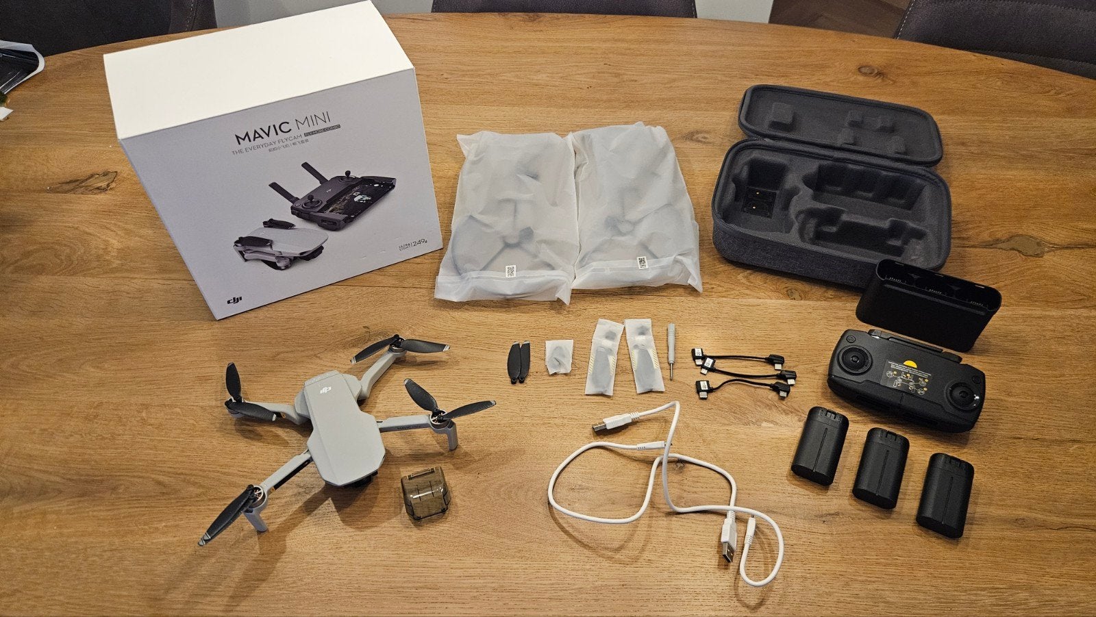 DJI Mavic Mini Fly More Combo - Zo goed als nieuw, 30 tot 45 minuten, Cameradrone, Ophalen of Verzenden, Zo goed als nieuw