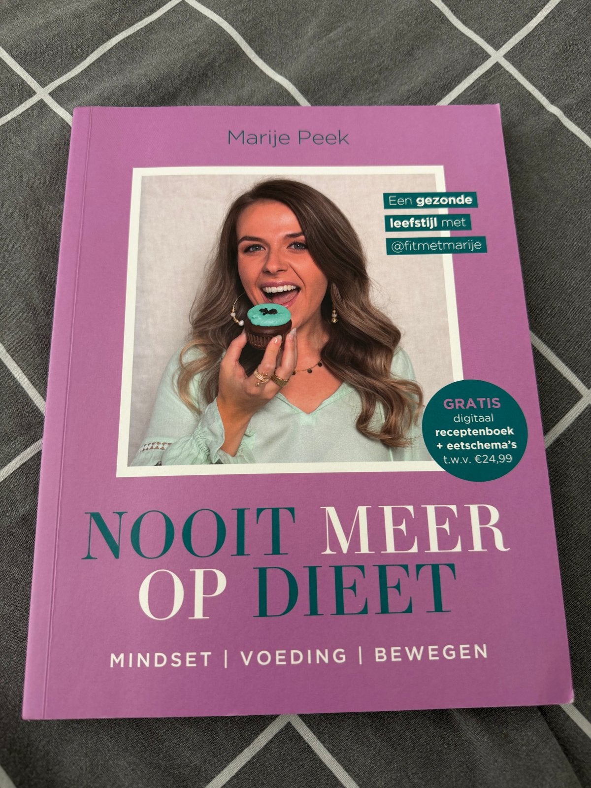 Nooit Meer Op Dieet - Marije Peek (Fitmetmarije), Ophalen of Verzenden, Gelezen, Dieet en Voeding