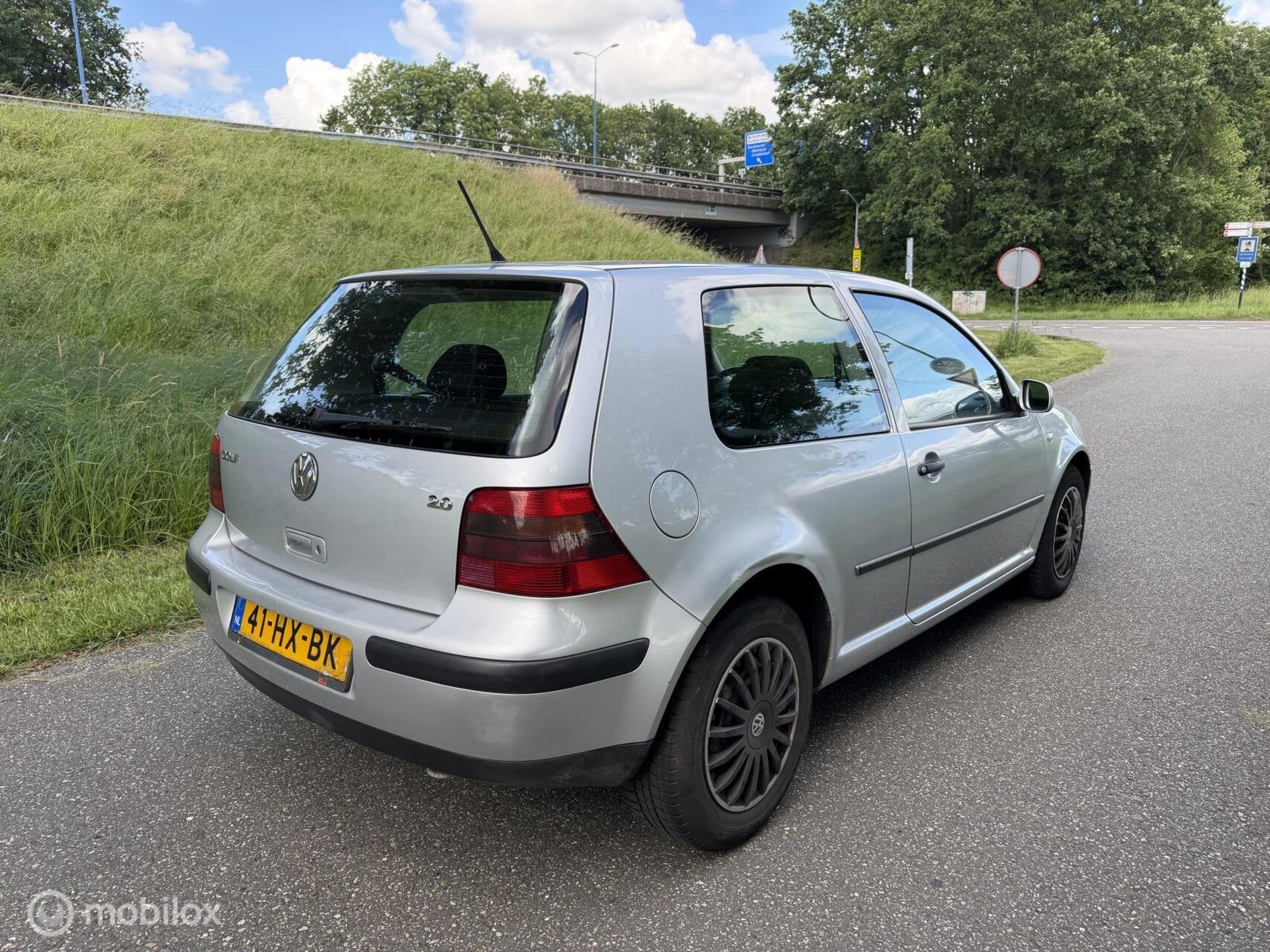 Volkswagen Golf 2.0*AUTOMAAT*AIRCO*ELEK. RAMEN*CRUISE, Stof, Gebruikt, Zwart, 4 cilinders