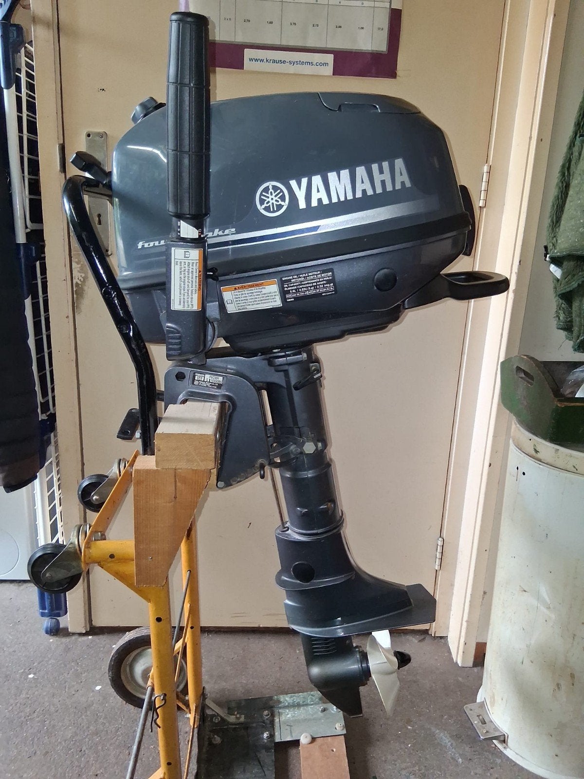 Yamaha 6 pk buitenboordmotor met tank en slot, Watersport en Boten, Ophalen, Gebruikt, 5 tot 10 pk, Viertaktmotor