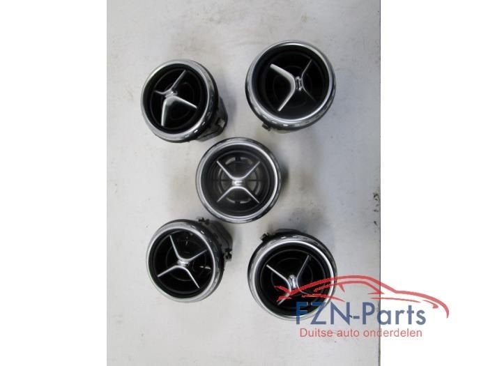 Mercedes-Benz GLA-Klasse AMG Luchtroosters Dashboard Complee, Auto-onderdelen, Ophalen of Verzenden, Gebruikt