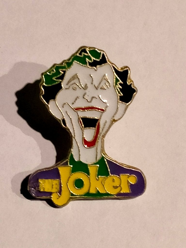 Batman the Joker vintage film tv logo pin RARE, Verzamelen, Speldjes, Pins en Buttons, Verzenden, Gebruikt, Overige onderwerpen