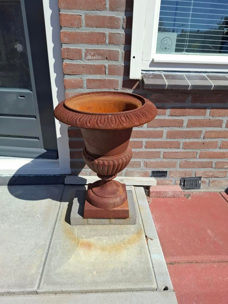 Antieke gietijzeren plantenbak - Verweerde look, Ophalen, Gebruikt, Minder dan 60 cm, Rond
