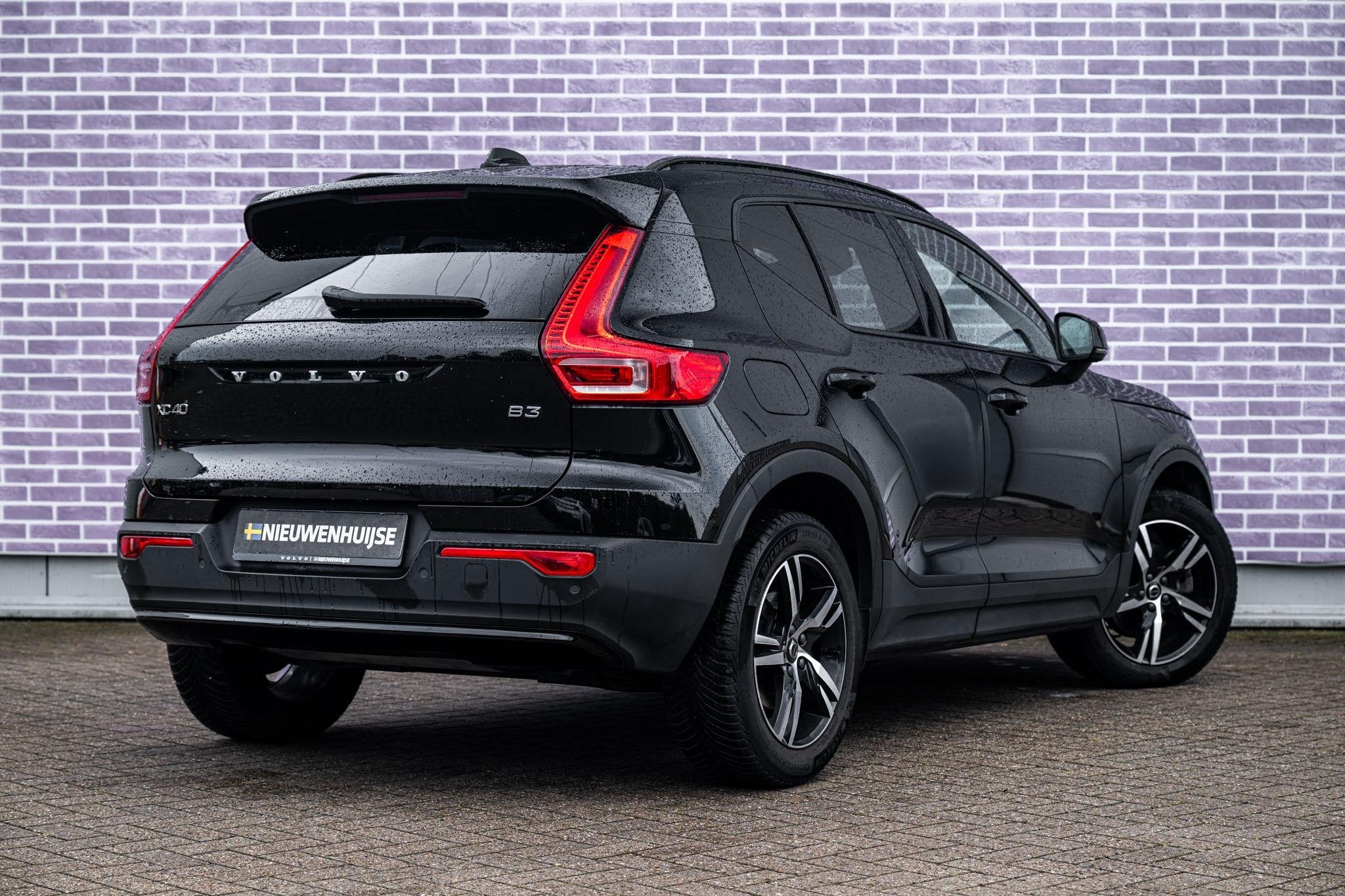 Volvo XC40 2.0 B3 Plus Dark | Adaptieve Cruise Control | Par, Auto's, Gebruikt, Euro 6, 4 cilinders, Automatische klimaatregeling