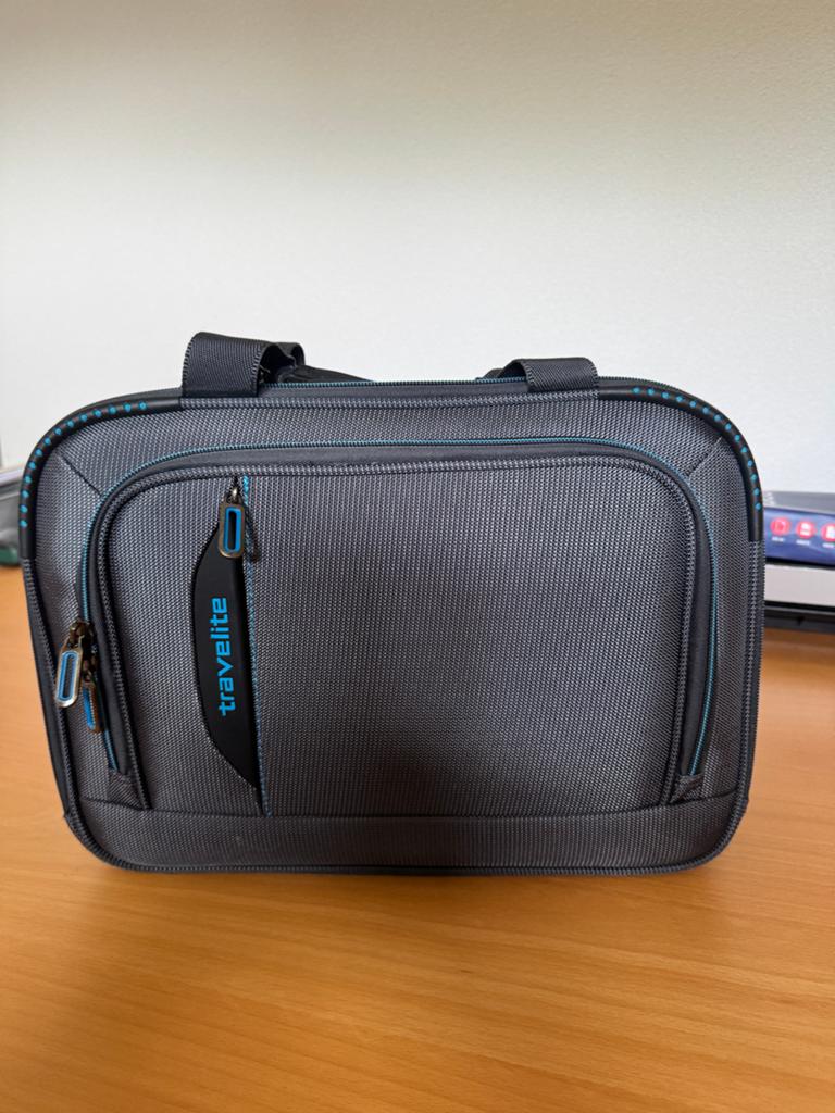 Travellite Handbagage tas, Minder dan 40 cm, Minder dan 35 cm, Zo goed als nieuw, Grijs