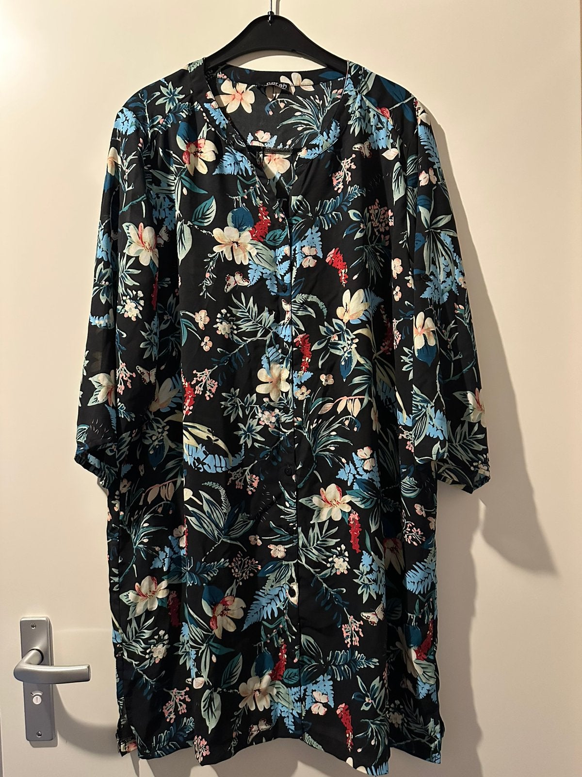 Laatste ‼️ mooie lange gekleurde jurk te koop nieuw ‼️‼️, Kleding | Dames, Zwart, Maat 46/48 (XL) of groter, Nieuw, Ophalen of Verzenden