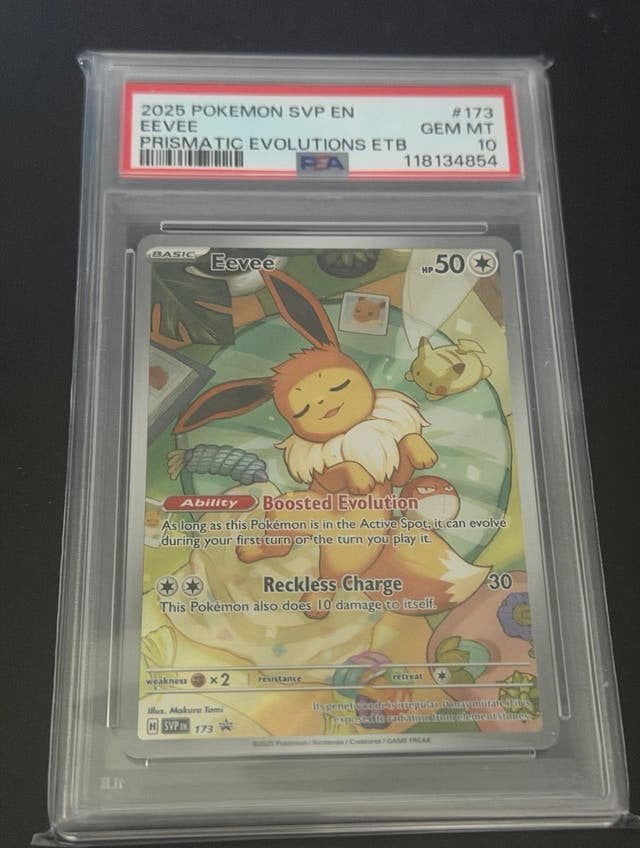 PSA 10 Eevee 2025 SVP 173 Prismatic Evolutions ETB Promo, Ophalen of Verzenden, Zo goed als nieuw, Losse kaart