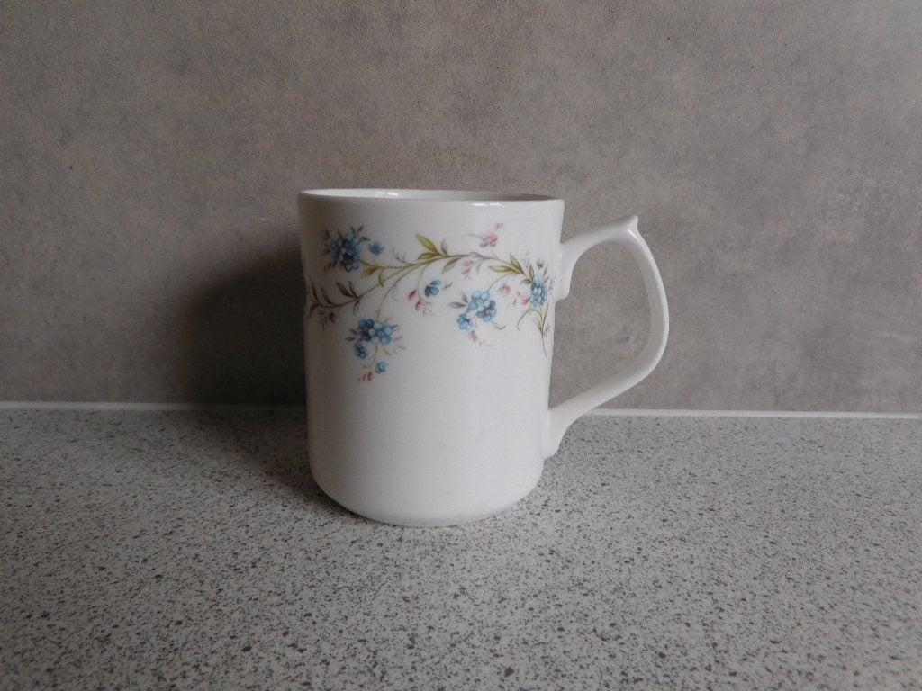 Mok Fine Bone China Tranquility Duchess, Overige merken, Klassiek, Zo goed als nieuw, Porselein