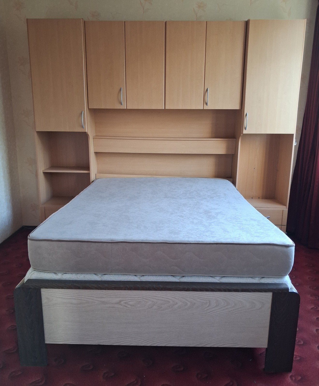 Tweepersoonsbed met ombouw en opbergruimte, Ophalen, Gebruikt, Modern, functioneel, Beige