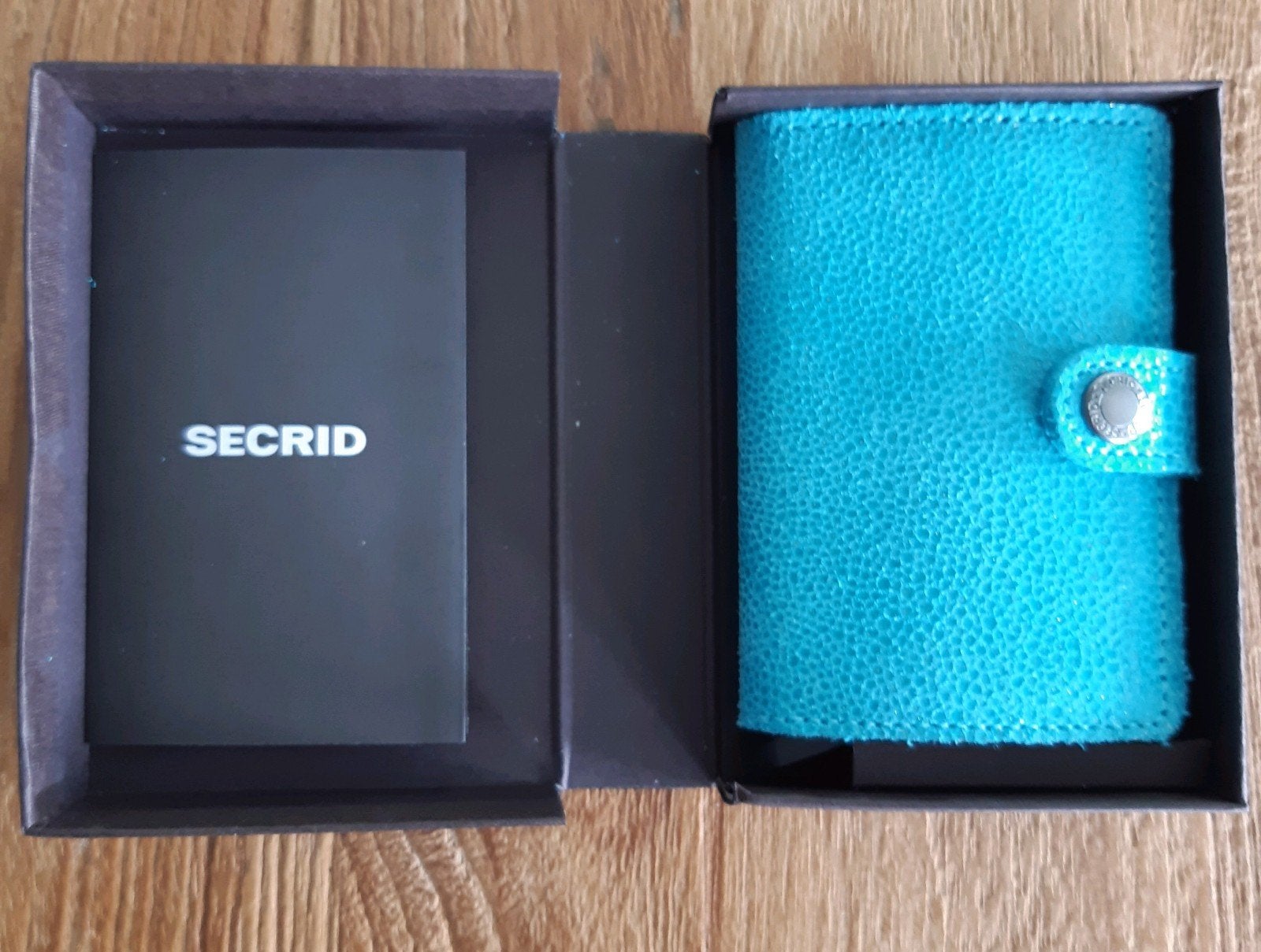Secrid Miniwallet Turquoise Leer met Knipsluiting, Leer, Blauw, Nieuw, Ophalen