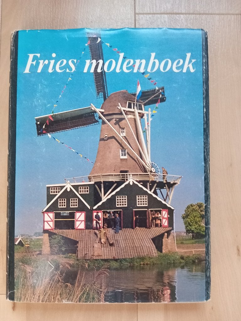 Fries molenboek - en o.a vereniging Gild Fryske Mounders, Ophalen of Verzenden, 20e eeuw of later, Gelezen