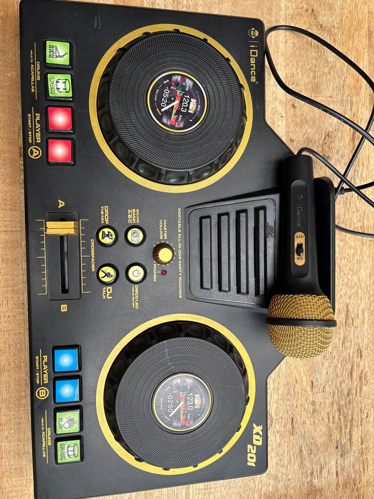 iDance XD201 Draagbare DJ Party Machine met Microfoon, Muziek en Instrumenten, Dj-sets en Draaitafels, Ophalen, Gebruikt, Dj-set