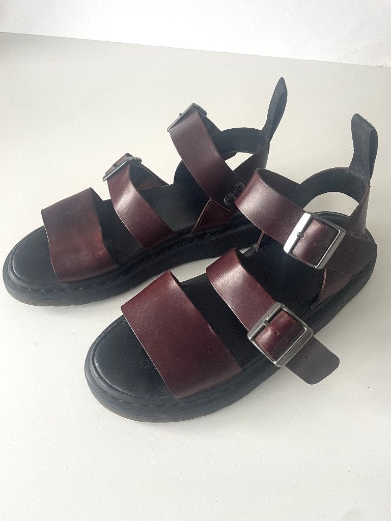 Dr. Martens Gryphon Charro sandalen donker bordeaux, Rood, Sandalen of Muiltjes, Ophalen of Verzenden, Dr. Martens