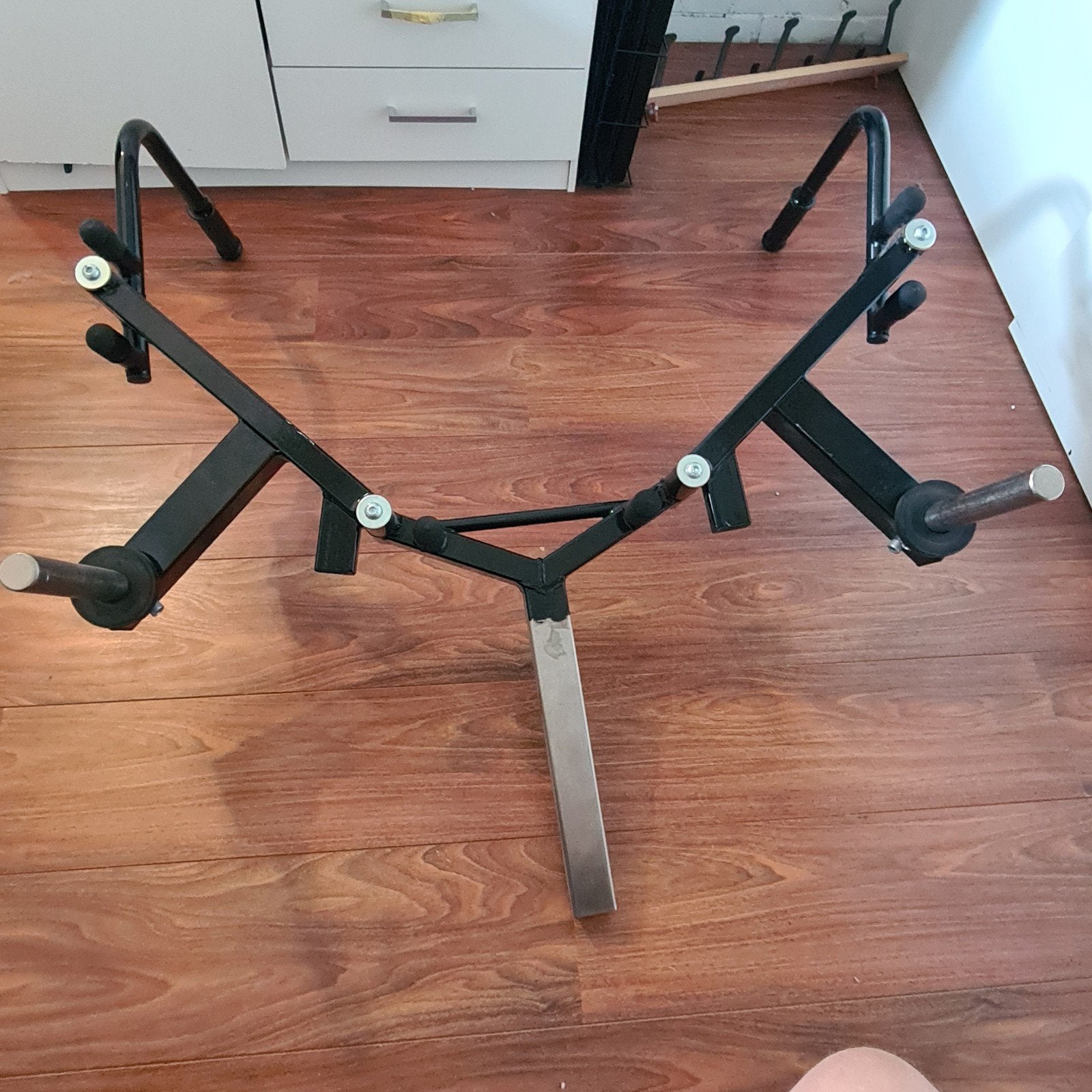 Barbarian pec fly option, Sport en Fitness, Ophalen, Zo goed als nieuw, Krachtstation