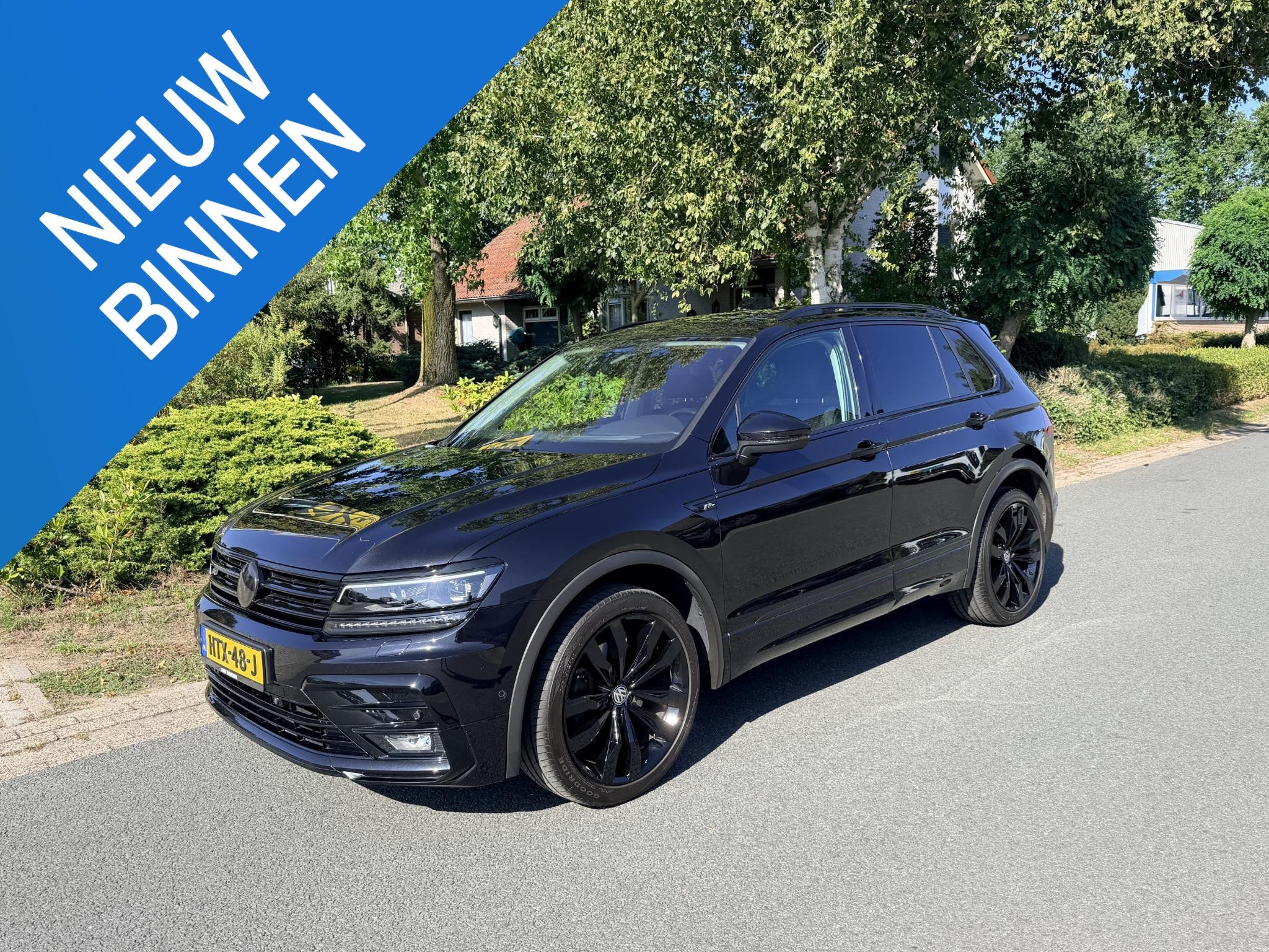Volkswagen Tiguan 2.0 TSI 4Motion 220PK DSG R-Line•Pano•, Gebruikt, 4 cilinders, 1984 cc, 2500 kg