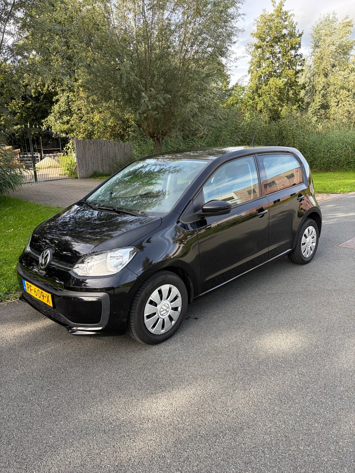 Volkswagen up! 1.0 44KW 5-DRS 2017 NAP, Auto's, Voorwielaandrijving, Up!, 4 stoelen, Origineel Nederlands