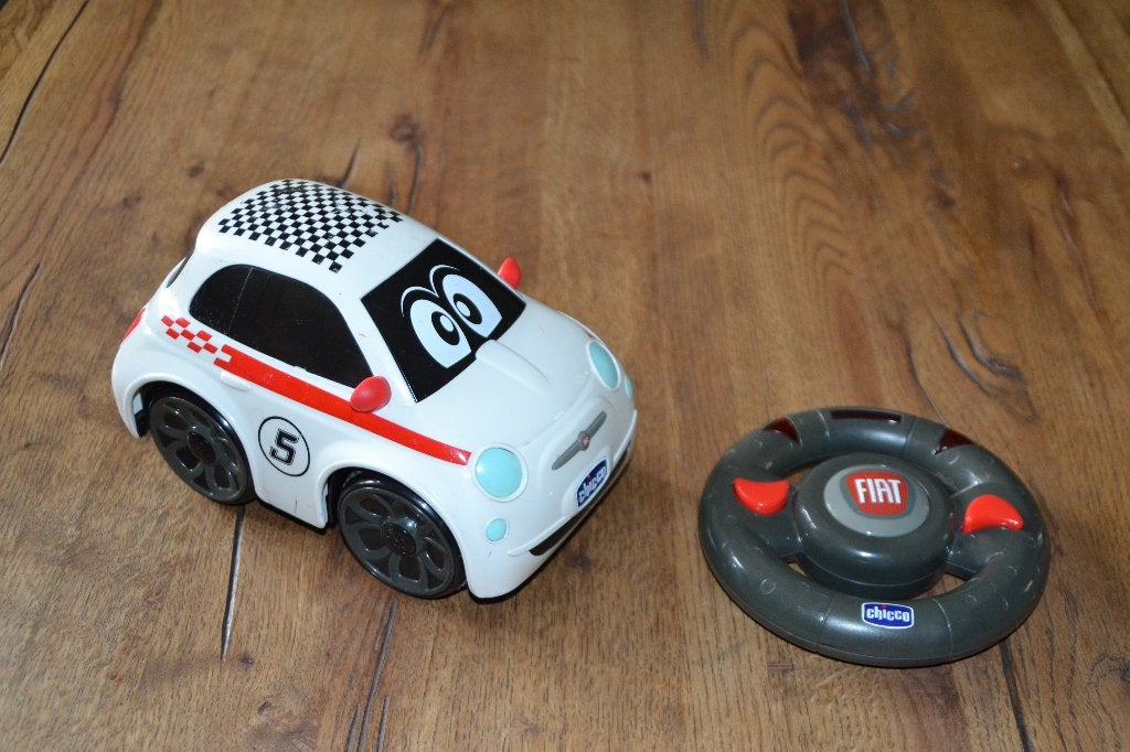 Leuke Chicco Fiat 500 met afstandsbediening, Ophalen of Verzenden, Zo goed als nieuw, Afstandsbediening