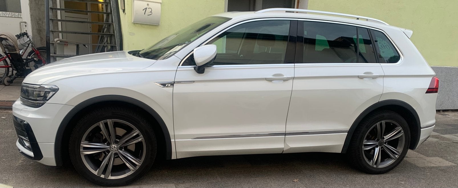 Tiguan 1.5 tsi Rline wit 2019, Ophalen, Gebruikt, Rechts, Bumper