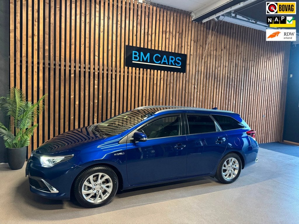 Toyota Auris Touring Sports 1.8 Hybrid Lease pro Panodak,Cam