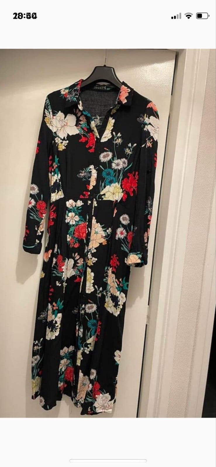 Zwarte bloemenjurk van Jöwell, maat M, Kleding | Dames, Zwart, Zo goed als nieuw, Onder de knie, Ophalen