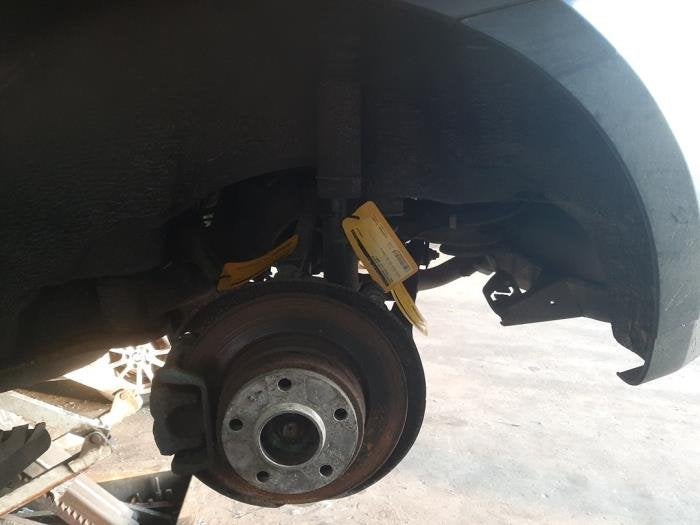 Schokdemper links-achter van een BMW 1-Serie, Gebruikt, -, -, Ophalen of Verzenden