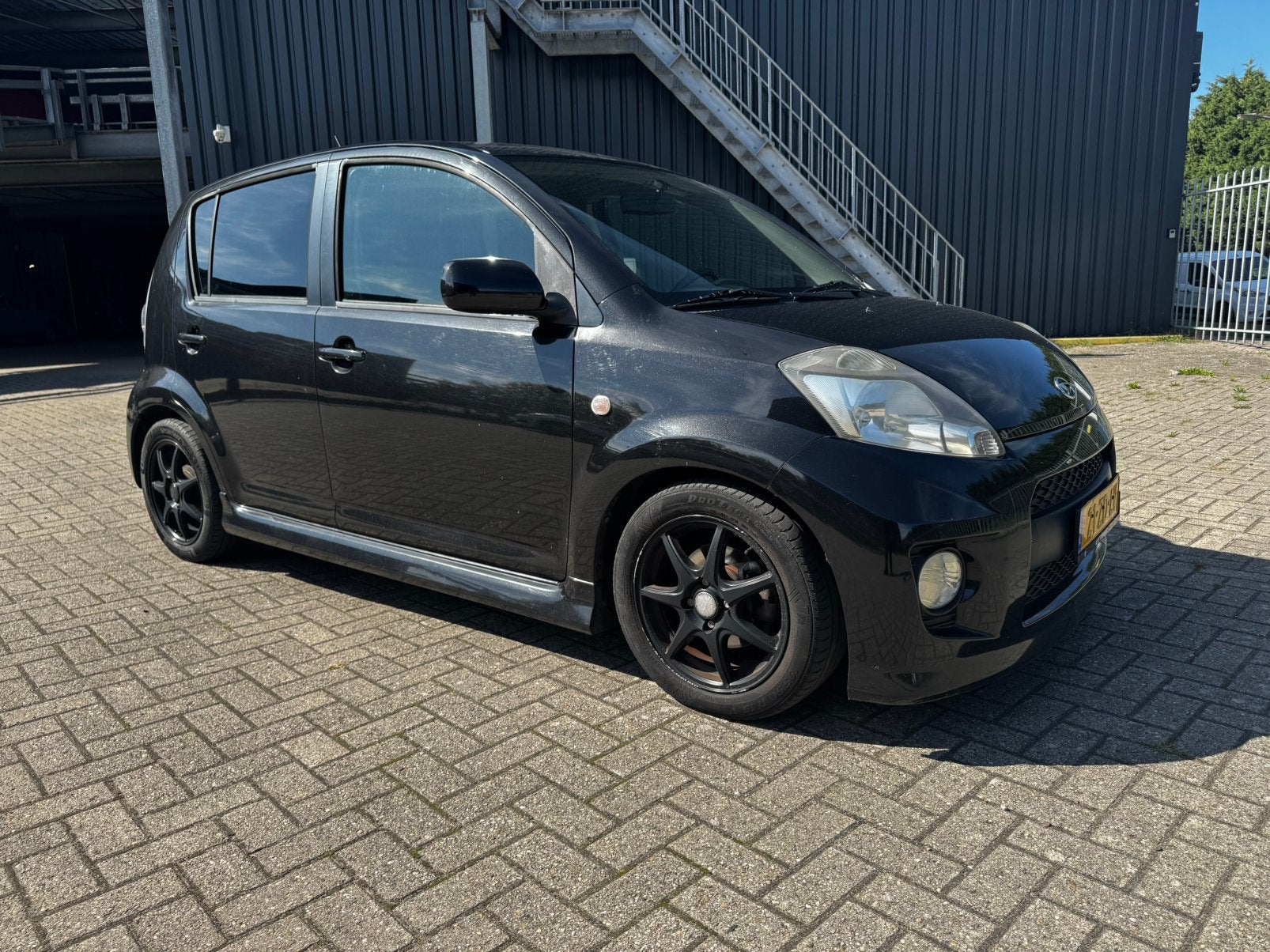 Daihatsu Sirion Sport 1.5 CarPlay 2008 Zwart, Auto's, Voorwielaandrijving, Zwart, 103 pk, Handgeschakeld