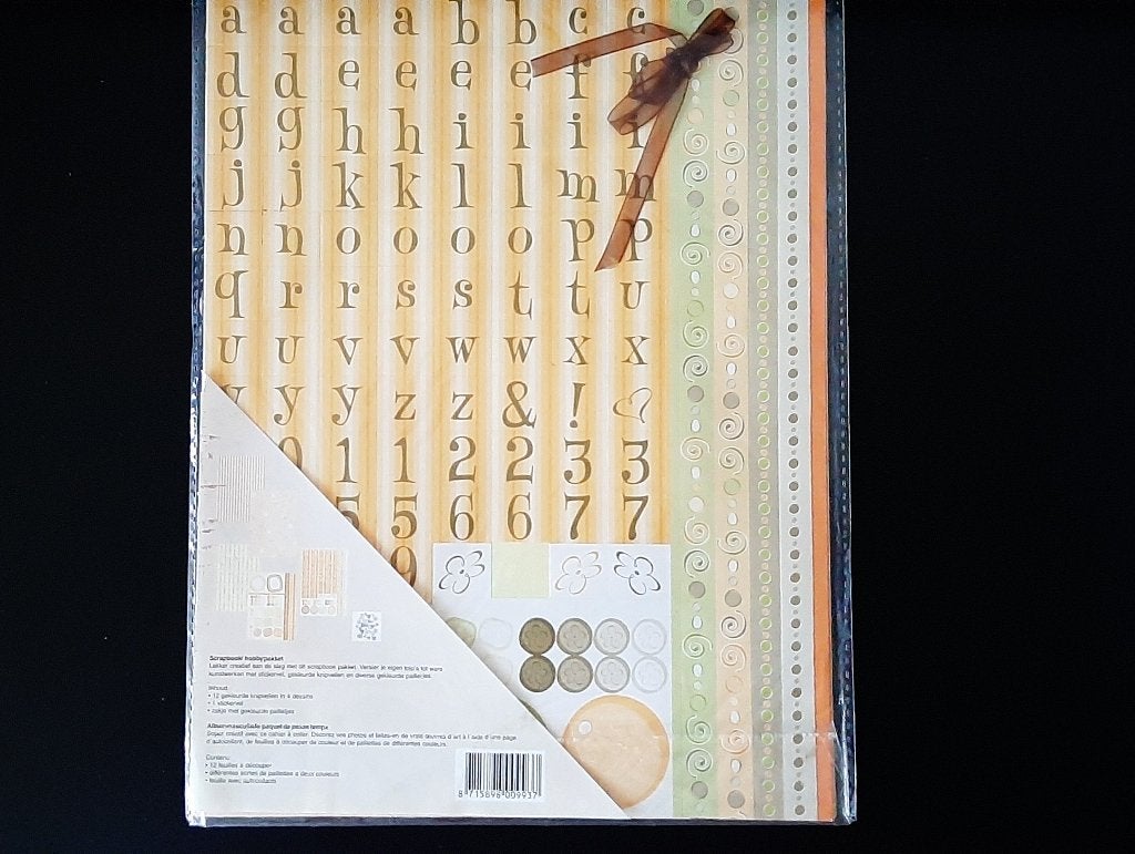 Vellen scrapbook papier, Ophalen of Verzenden, Zo goed als nieuw, Papier of Karton, Scrap