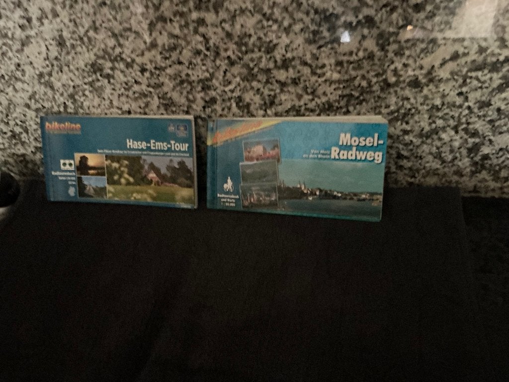 Reisboeken fietsen, Overige merken, Fiets- of Wandelgids, Europa, Ophalen of Verzenden