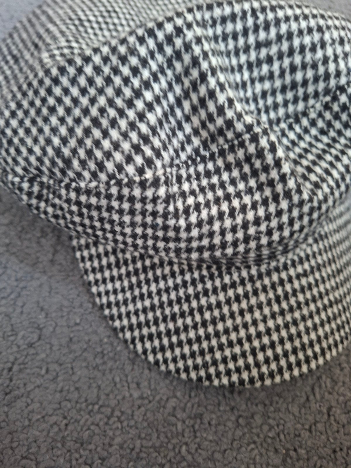 zwart wit petje, Kleding | Dames, Hoeden en Petten, Ophalen of Verzenden, Zo goed als nieuw, One size fits all
